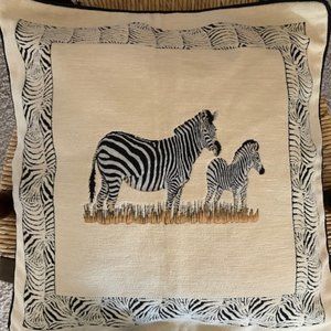 BOWEN PEARL Chenille Accent Pillow Cover